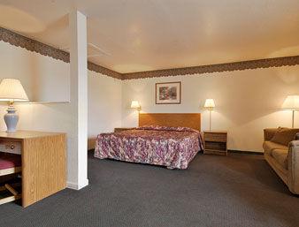 Отель Super 8 Morristown East Downtown Экстерьер фото