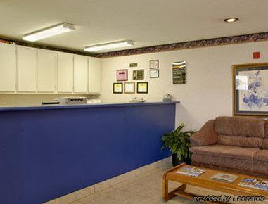 Отель Super 8 Morristown East Downtown Интерьер фото